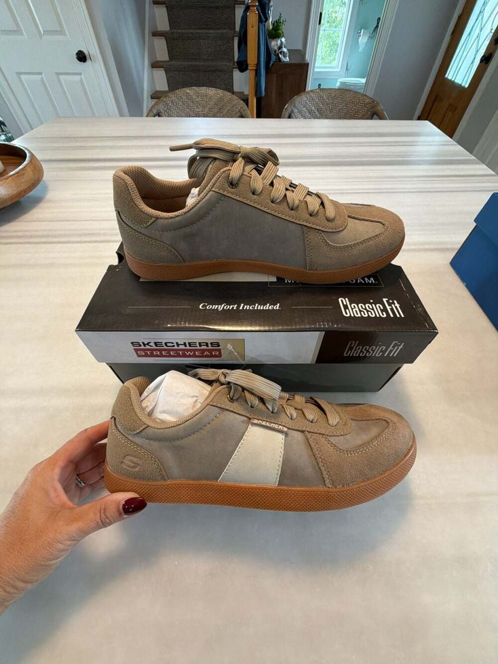 Skechers Placer-Camilo Size M8 Taupe Streetwear Sneakers